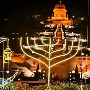 ספר כאן